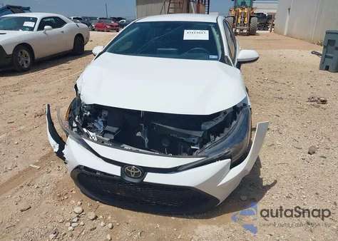 2022 Toyota Corolla Le z USA, uszkodzony, nr VIN 5YFEPMAE0NP360076